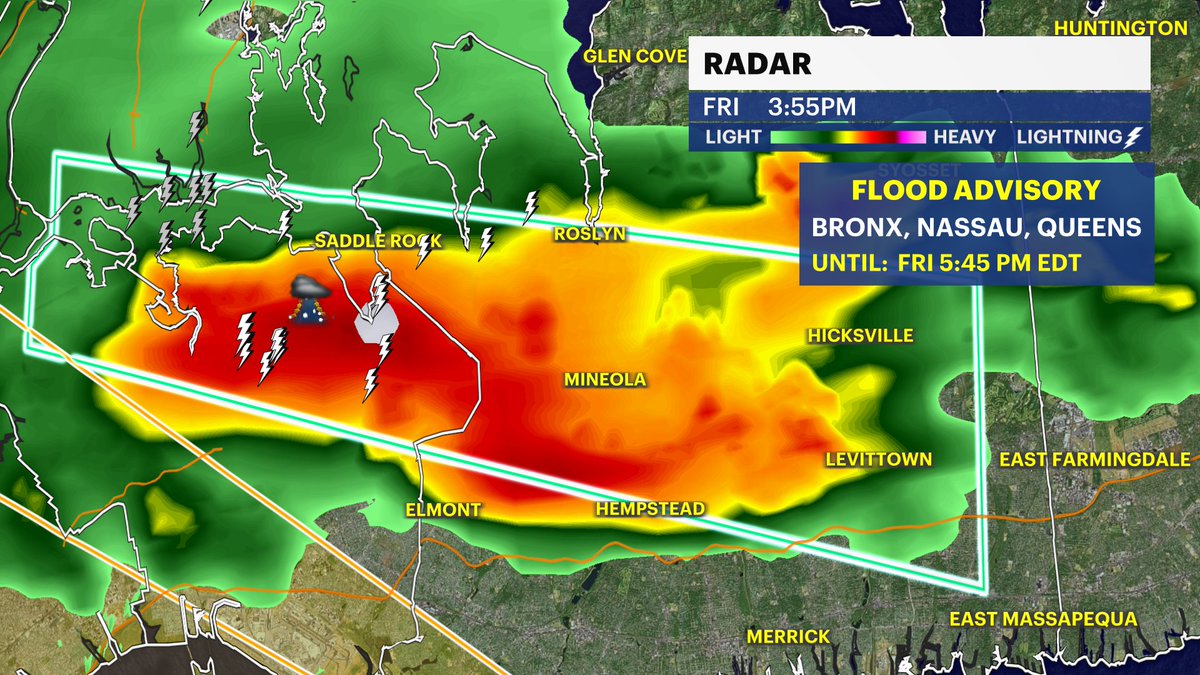 JSeawright_TVWX's tweet image. 🚨Flood Advisory issued for Bronx, Nassau, and Queens Counties until 5:45 PM
-Minor flooding for low-lying areas as a result of heavy rain as these storms move east. Be mindful of flooded areas!
Forecast: news12.com/weather
#nywx