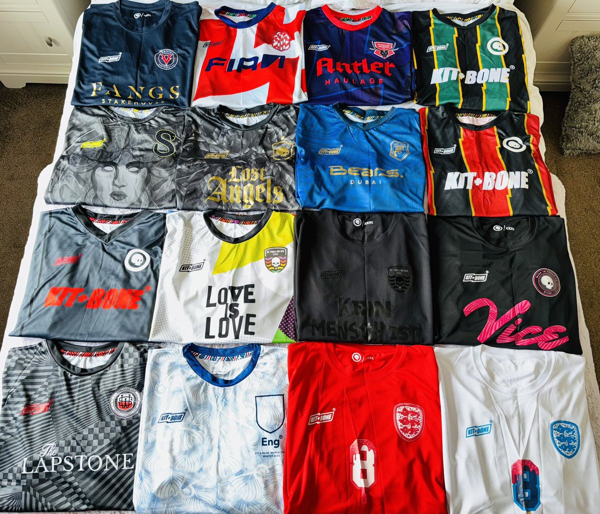scousescrag23's tweet image. Gonna be moving on my @kitandbone collection as they were all bought whilst I was wearing bigger sizes before the weight loss, mostly 3XL with the odd 2XL
Nearly all unworn and some still with tags.
If your interested drop me a DM @ChatShirt @fgfmurray