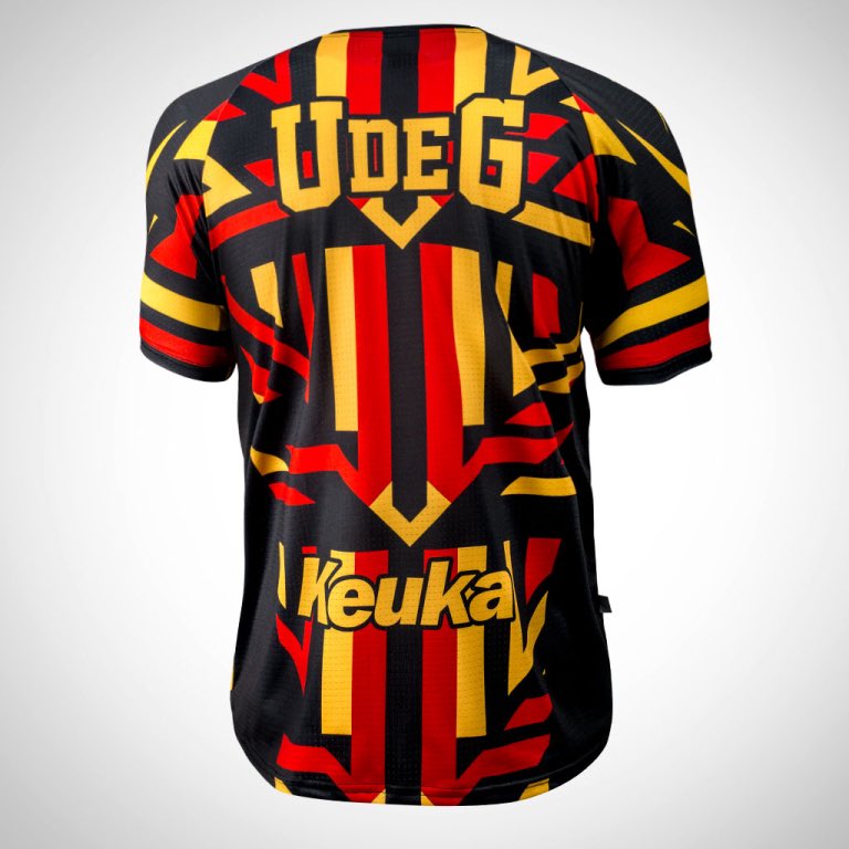 LeonesNegrosCF's tweet image. El gran LEÓN NEGRO #OrgulloUdeG 🇧🇪de nuestro Jersey Pre-Match te está esperando para que lo lleves contigo.
Disponible en todas las tallas en:
📌 Casa Vallarta
📌 Tienda Escorza
📌 Tienda Móvil ( CDU UDEG ) 🚚
💻 Envíos a todo México y el mundo👇
👉 tienda.leonesnegrosudg.mx/product/premat…