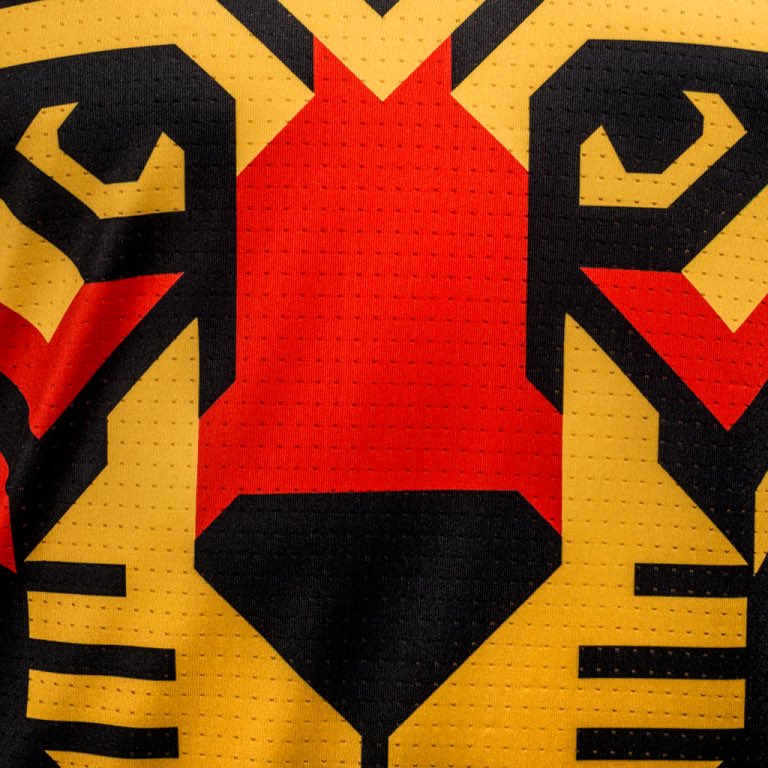LeonesNegrosCF's tweet image. El gran LEÓN NEGRO #OrgulloUdeG 🇧🇪de nuestro Jersey Pre-Match te está esperando para que lo lleves contigo.
Disponible en todas las tallas en:
📌 Casa Vallarta
📌 Tienda Escorza
📌 Tienda Móvil ( CDU UDEG ) 🚚
💻 Envíos a todo México y el mundo👇
👉 tienda.leonesnegrosudg.mx/product/premat…