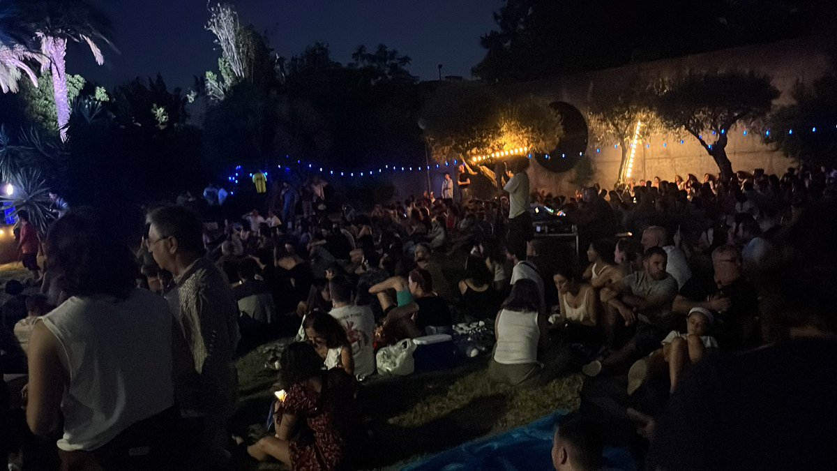 Muchas gracias! 
Ante todo  a <a href="/salvardonana/">Salvar Doñana</a> y <a href="/wablopilson/">pablo wilson</a> pero también al equipo técnico, seguridad, organización y todos los que colaboran con nosotros. 

En especial, gracias al público que nos acompañó y que de nuevo cuidó con esmero el entorno y participó con entusiasmo