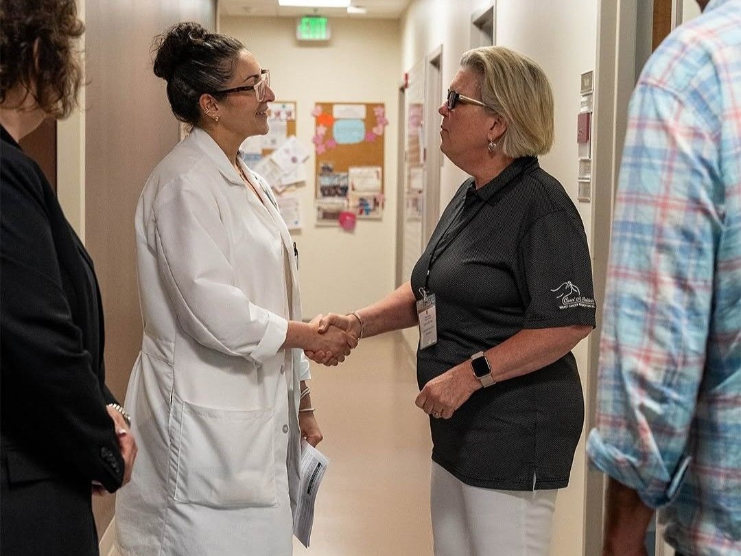 SBM_EVP's tweet image. Thank you to the Baldwin family for their recent visit and for continuing to support #cancer care and research. From the Carol M. Baldwin Breast Care Center to the innovation happening across our Cancer Center, their impact continues to be deeply felt. #WeAreStonyBrookMedicine