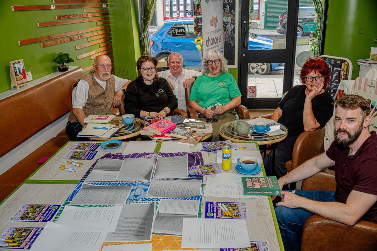 lisburnfeile's tweet image. 🌈 Telling Our Stories was a brilliant night!
Huge thanks to Niamh McNally for leading a powerful queer writing workshop, and to Chat and Chill Café for the warm welcome.
#lisburnfeile #niamhmcnally #festivalvibes #queerpoetryandprose