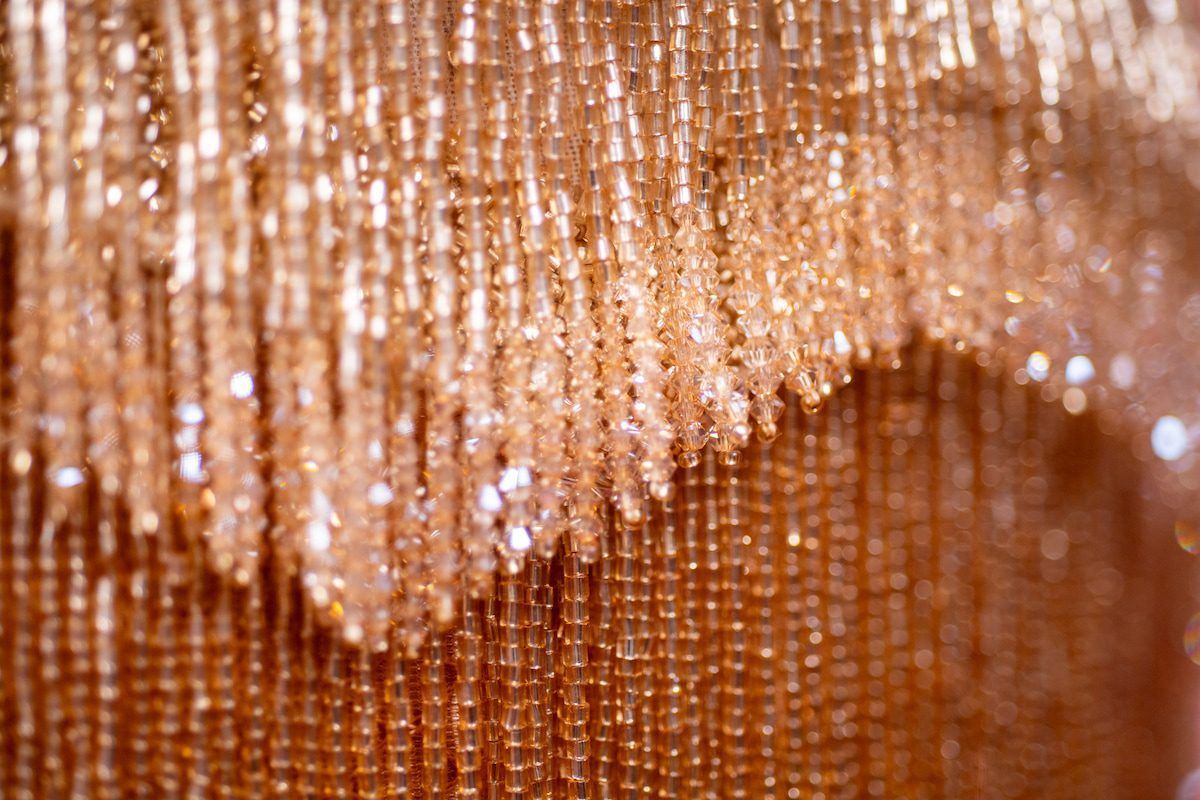 Attractions's tweet image. Costume details of the new Taylor Swift wax figures at Madame Tussauds globally, each figure wearing a different dress from The Eras Tour.
See all 13 figures: buff.ly/WzyM2q9