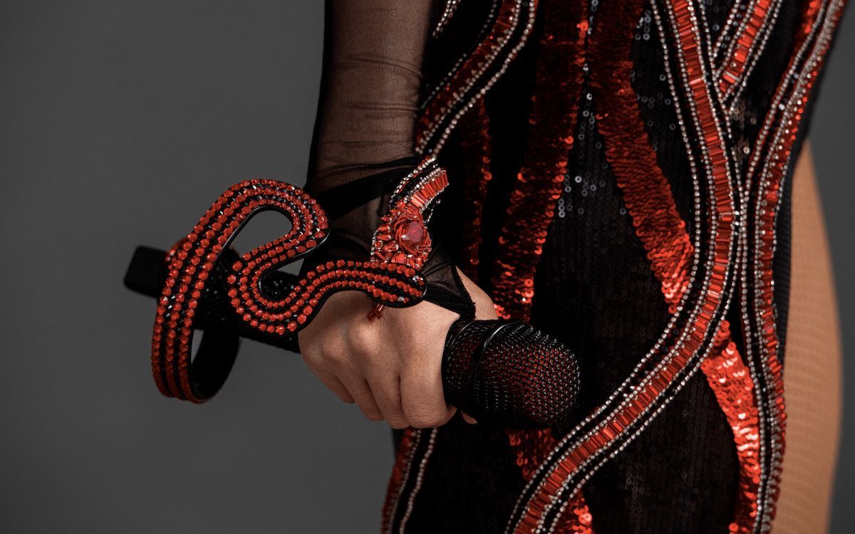 Attractions's tweet image. Costume details of the new Taylor Swift wax figures at Madame Tussauds globally, each figure wearing a different dress from The Eras Tour.
See all 13 figures: buff.ly/WzyM2q9