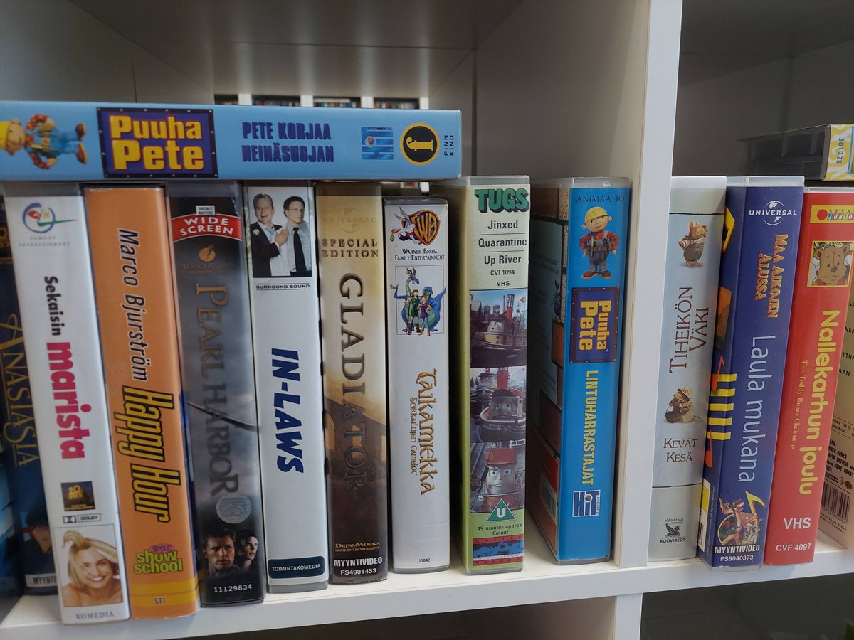 LeonArmas10's tweet image. Now this was something that I wasn't expecting to find the flea market.
especially in Helsinki!