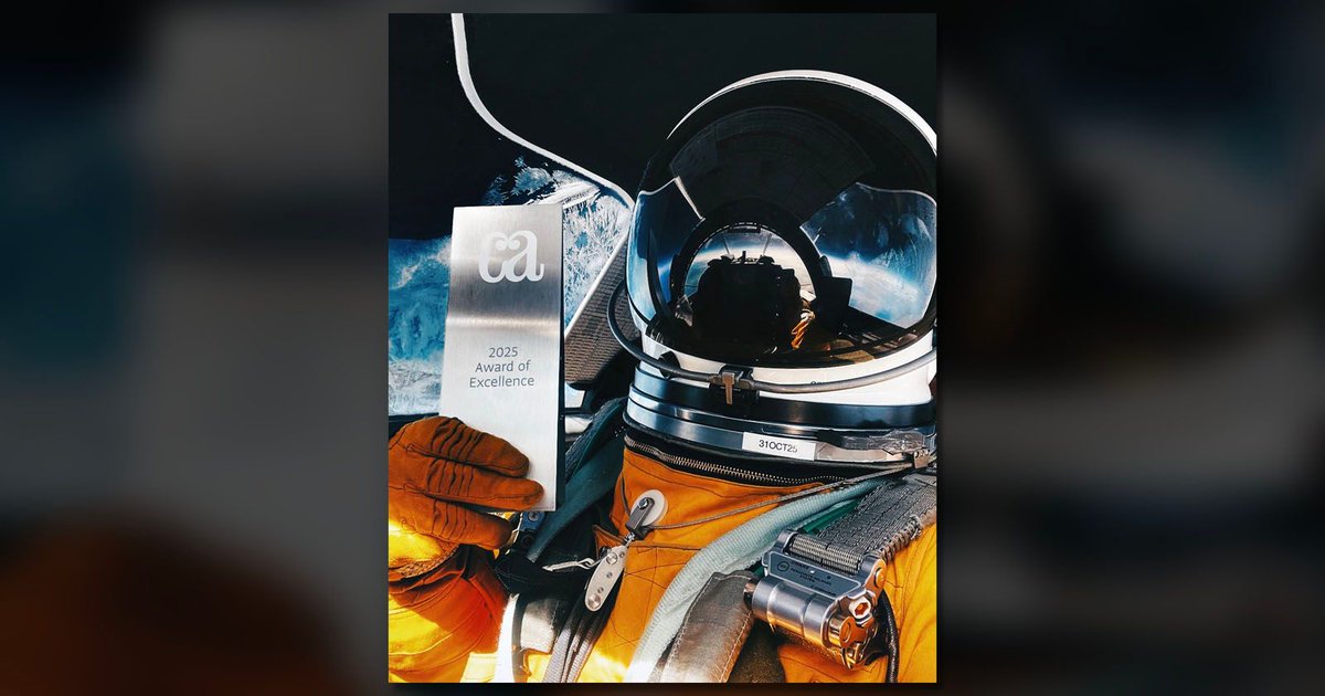 MortonVisuals's tweet photo. Awesome! 🤩 @BlairBunting's #U2 Photo Shoot Won #CommArts 2025, So He Sent the Award 🏆 Back to Space ⇨ https://t.co/g5badJrAaq https://t.co/xpzwLItqeD