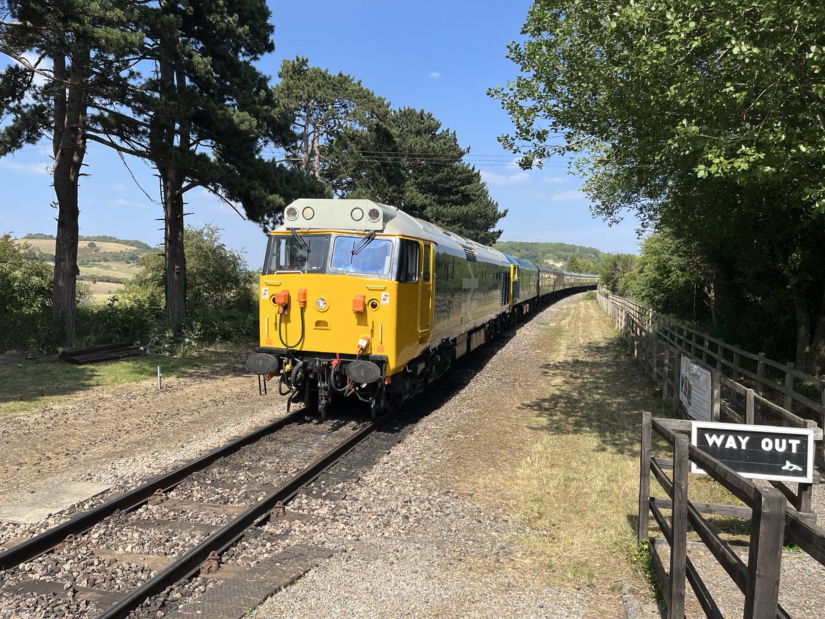 Mike Anson tweet media