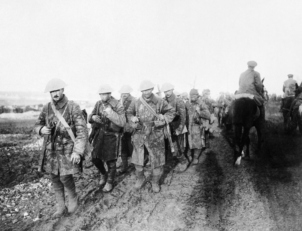 Paul Reed (@sommecourt) on Twitter photo Thanks to all who joined me for an <a href="/OldFrontLinePod/">Old Front Line Podcast</a> Supporters Evening where we looked at Official Images of the Battle of the Ancre in November 1916. Thanks to all who joined me for an <a href="/OldFrontLinePod/">Old Front Line Podcast</a> Supporters Evening where we looked at Official Images of the Battle of the Ancre in November 1916.