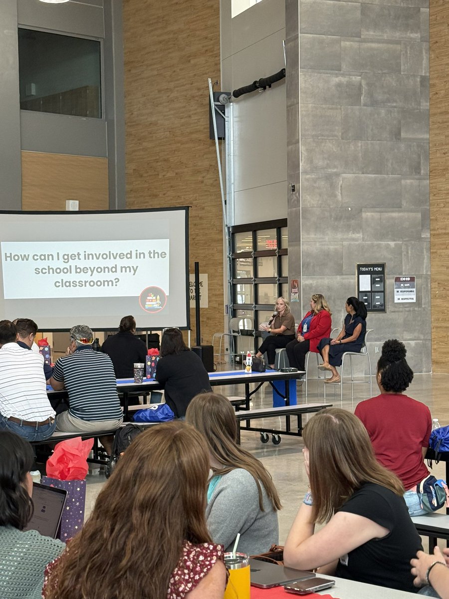 Today we welcomed 200 teachers to Comal ISD at our New-to-Comal launch! We’re so grateful they choose the best school district in Texas! ❤️💙