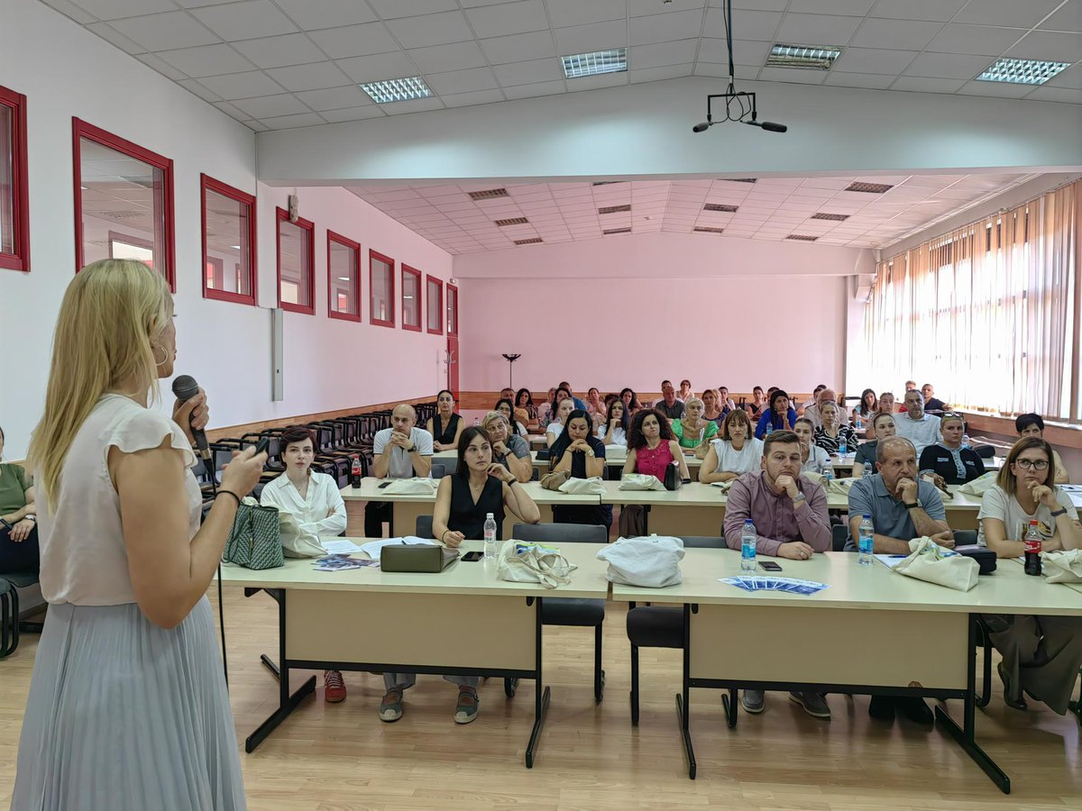 BRIDGEWAT_'s tweet photo. ๐ Over 60 participants joined the 3rd @BRIDGEWAT_ workshop in Banja Luka!
Experts from ๐ซ๐ท๐ฎ๐น๐ง๐ฆ shared innovations in chemical water pollution monitoring & @imermaid_eu tools.
๐ง Clean water needs collaboration, innovation, and action.
#iMERMAID #IPERS #BRIDGEWAT https://t.co/fdUSjH1vL7
