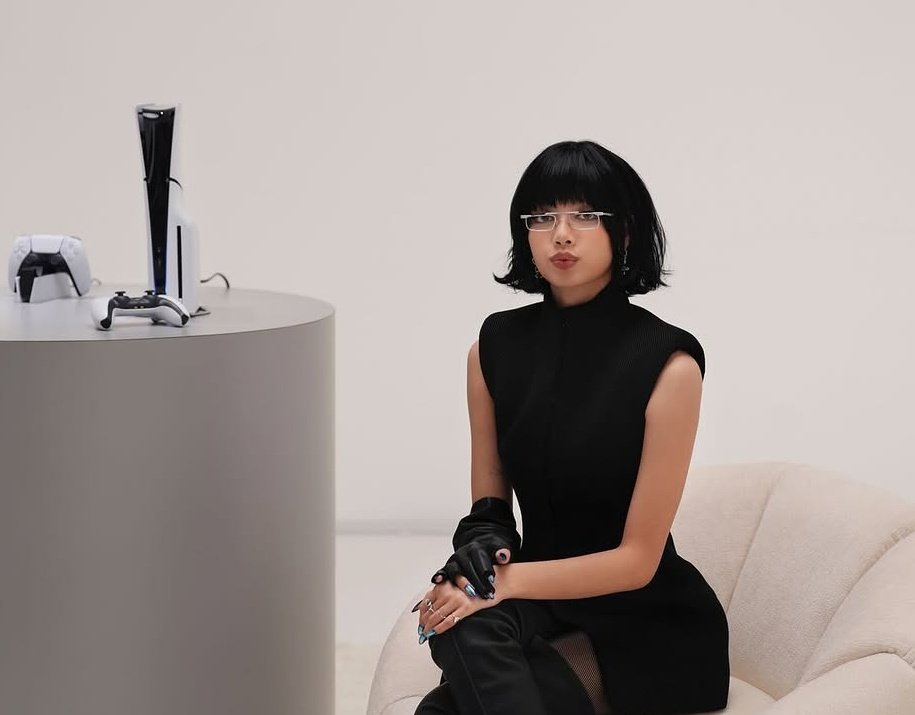 LSMCB97's tweet image. She looks so good with this bob😾🖤