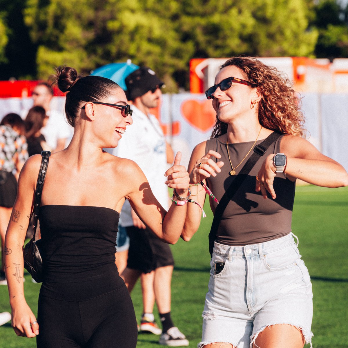 Low Festival tweet media