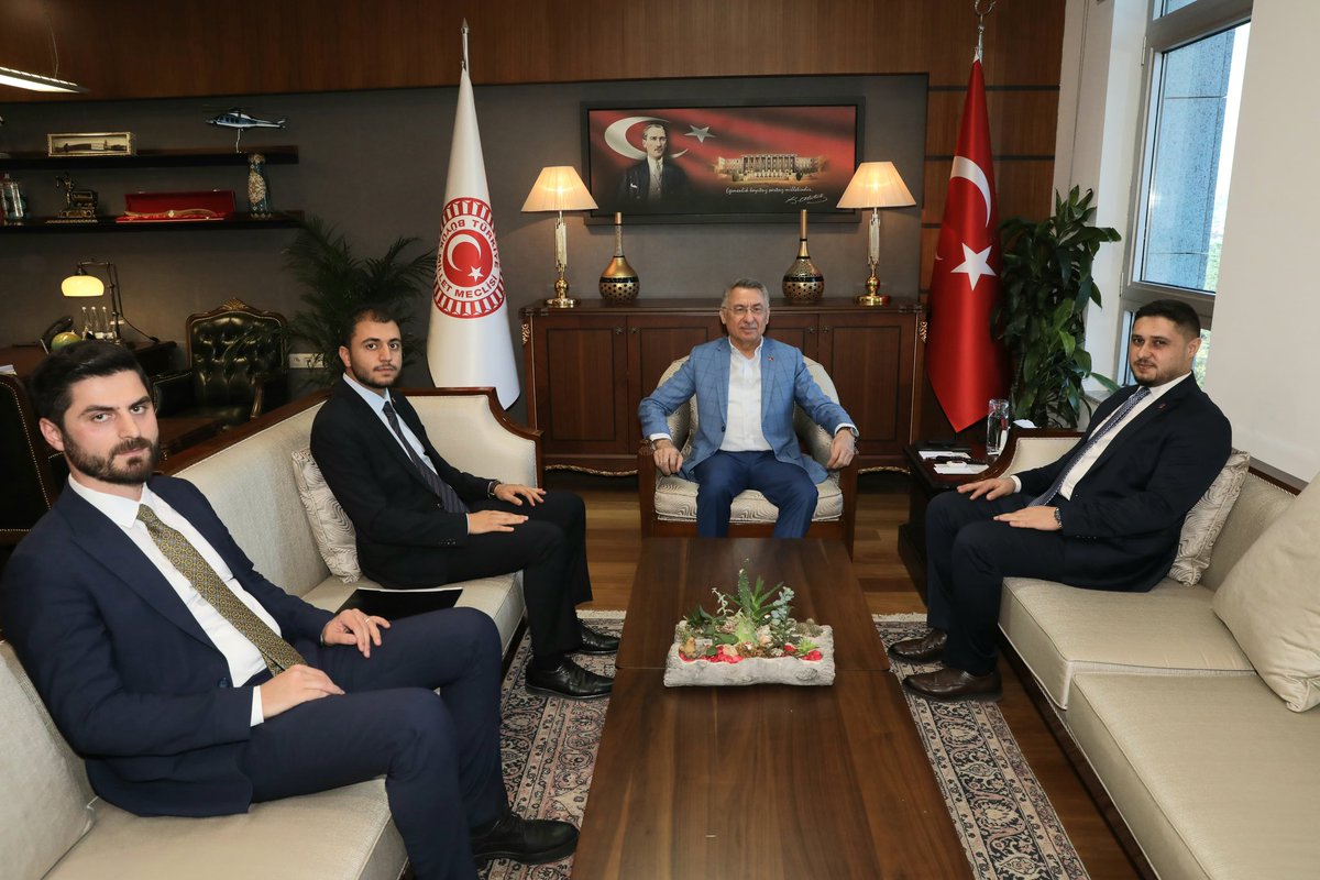 Genel Başkanımız Sayın Tahsin BAŞARI, Önceki Dönem Cumhurbaşkanı Yardımcısı ve TBMM Dışişleri Komisyonu Başkanı Sayın Fuat OKTAY’ı ziyaret etti.