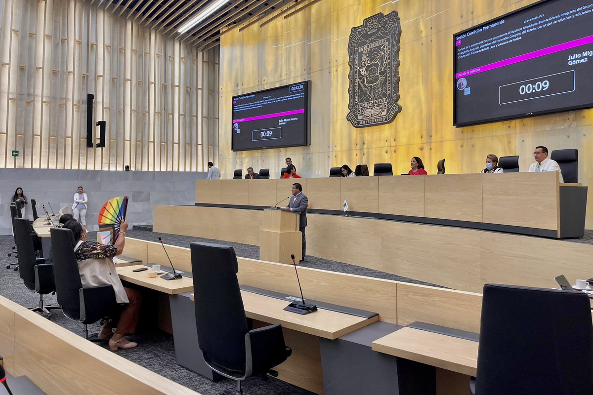 juliomiguelhg's tweet photo. Ante el pleno del @CongresoPue, presenté una iniciativa para que #Puebla reconozca un derecho fundamental: la revocación de mandato.

Si elegimos a nuestras autoridades, también debemos tener el derecho de decidir si continúan o no en el cargo. https://t.co/GMwWNOskkX