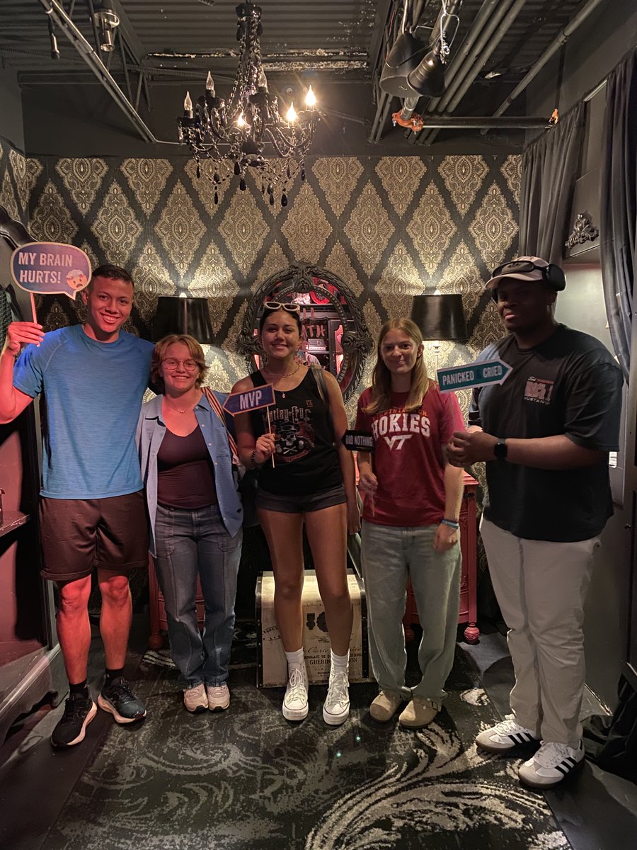 EncryptedBeth's tweet image. A strong showing by this group in their run of Black Widow! The Architect is very impressed.
#escaperoom #escape #familynight #reunion #funtime #dayout #nightout #entertainment #storydriven #immersive #storytelling #mystery #fantasy #dnd #booktok #birthday #partytime