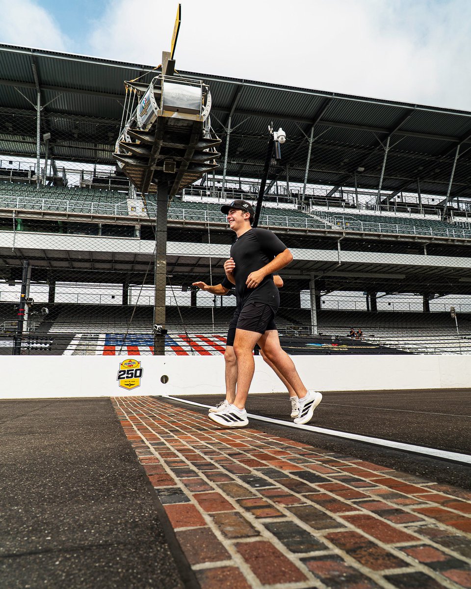 sam_mayer_'s tweet image. 📍Brickyard