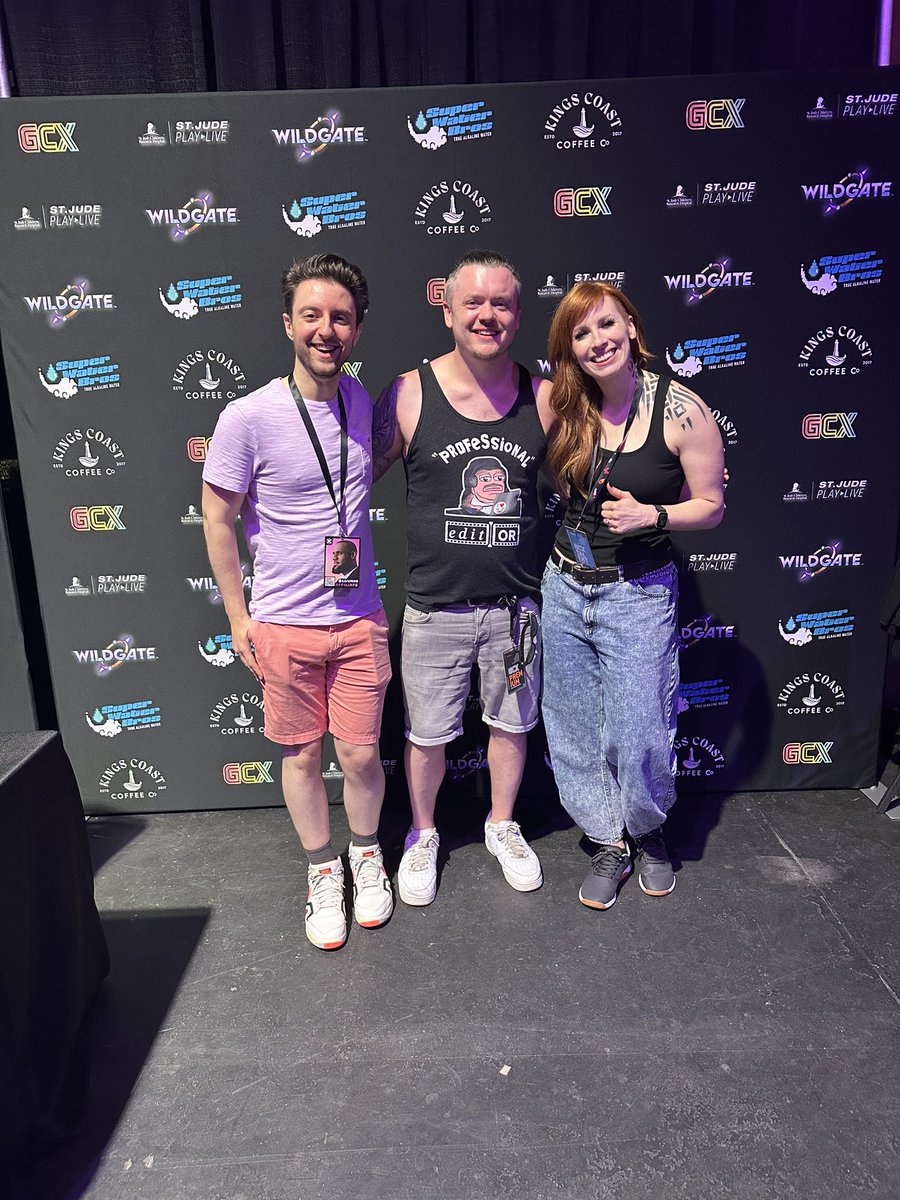 TheOnlyGoodChad's tweet image. For G2G, I set a goal to have to wear this “professional” editor shirt to GCX ✅
It was awesome meeting all these amazing people. GCX is such a fun event…just wish it was in the winter 🥵
