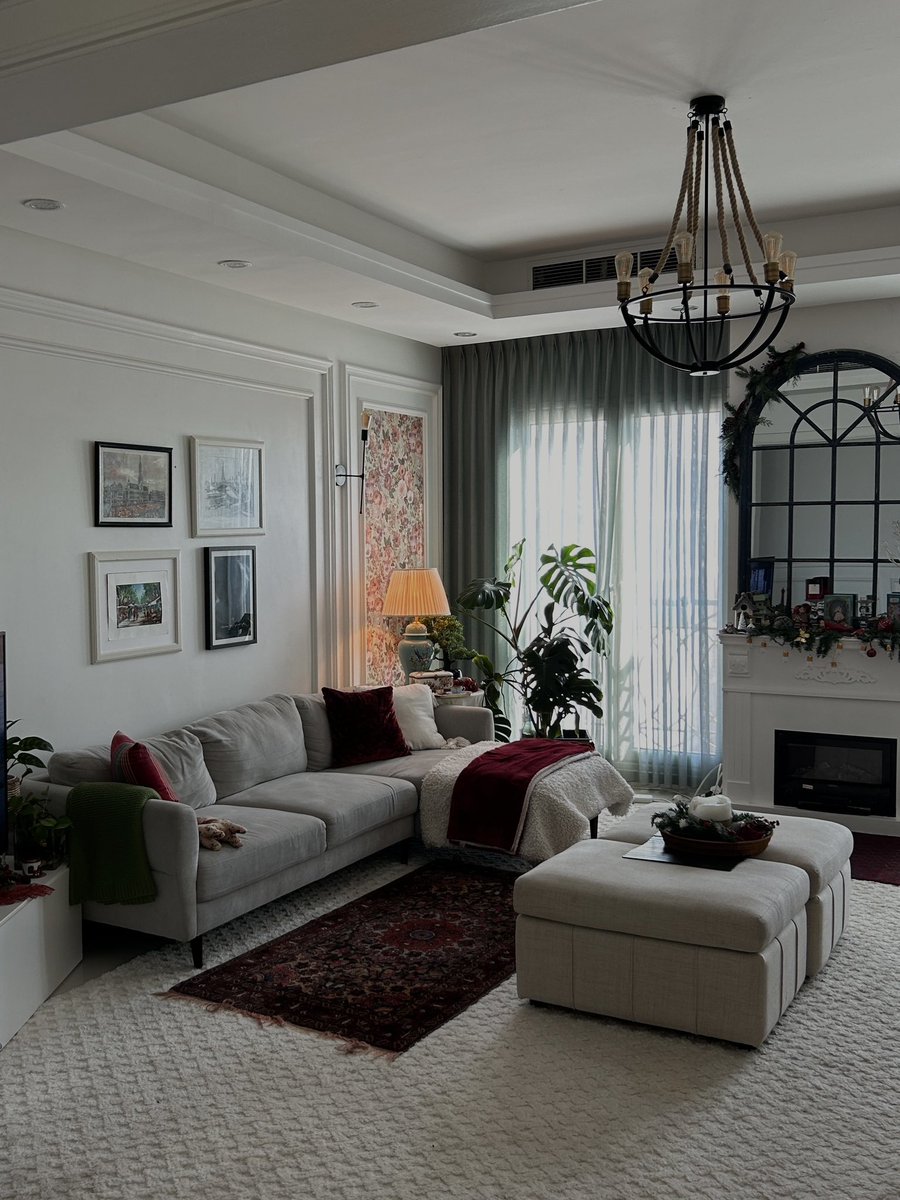 azadsdiary's tweet image. Home 🏡