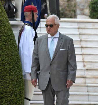 MoNyxOnO's tweet image. Μεγαλύτερα σούργελα και από τα ανδρείκελα της Δημοκρατίας είναι τα ΛΟΑΤΚΙ τσολιαδάκια τούς.