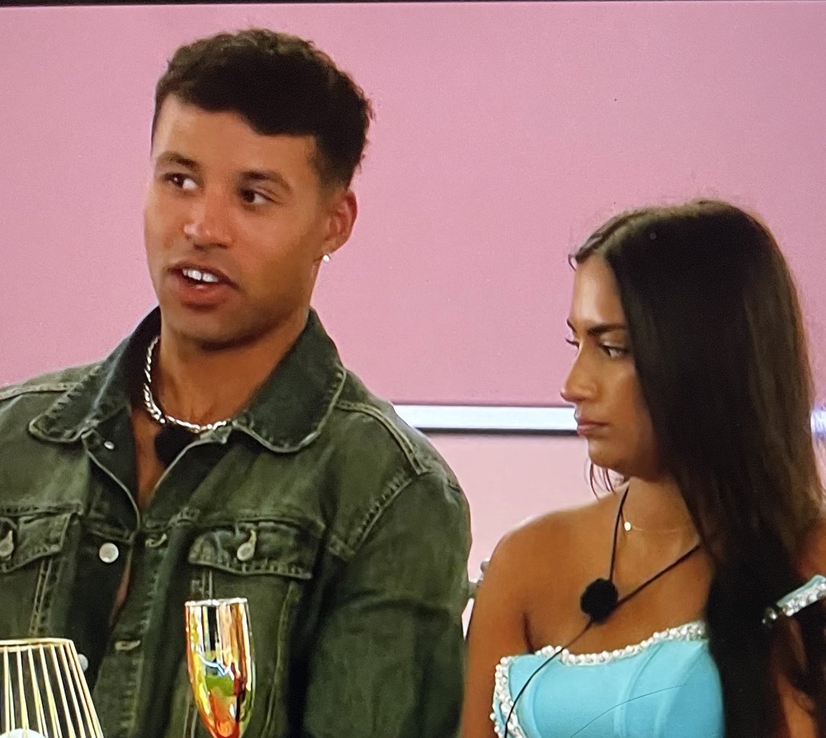 girlypops77's tweet image. I LOVE THEM AAAAAAH I WOULD MAKE THEIR FRIENDSHIP COUPLE GO TO THE FINALS #LoveIsland #LoveIslandUK