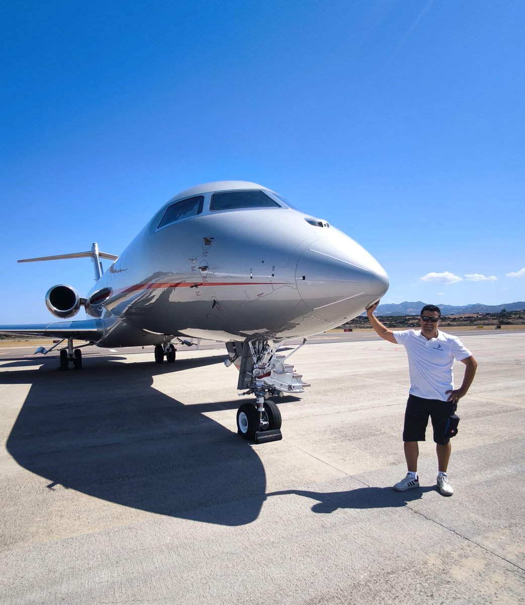 Our Mobile Response Team is in Olbia, fully equipped for high season support!🌍 Recently, Florian Lemaire, AOG and Line Maintenance engineer helped a customer get back in the air.🛠️ Our #MRT is always ready to support you, antytime and anywhere.  
#Bombardier #CustomerSupport