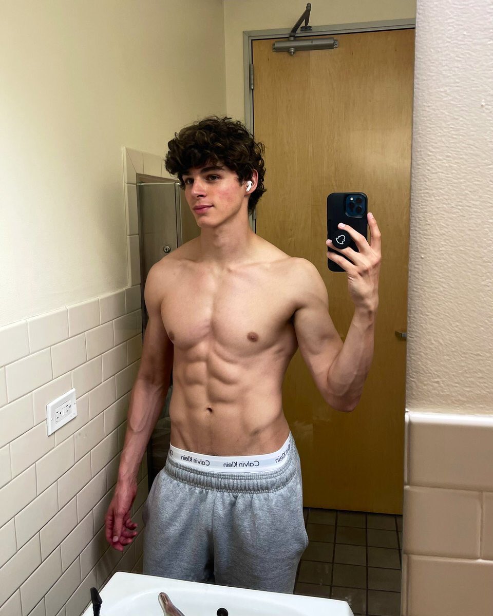 Pierre (@realpierreboo) on Twitter photo 