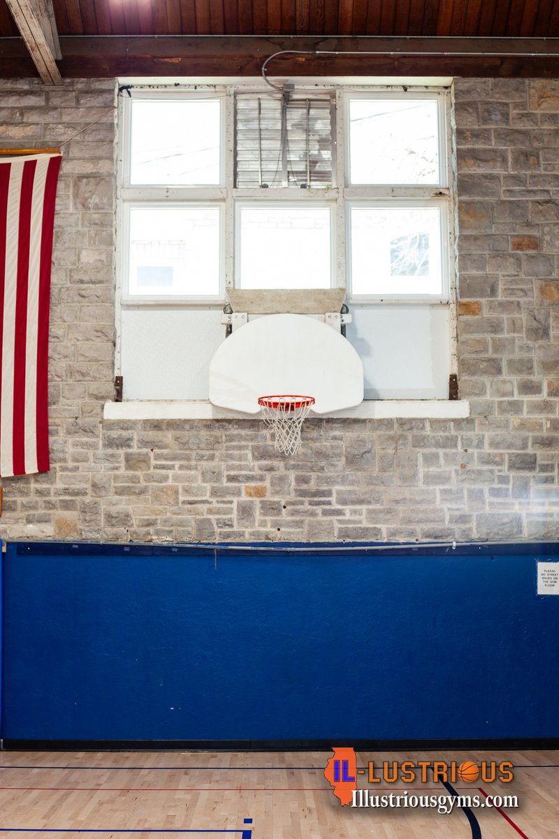 VincentDJohnson's tweet image. Save the date!
📆Dec. 1⃣, 2025
⏰ 6:30 pm
I'll be in Southern Illinois, at my #4 personal favorite high school gym! With copies of my #IllustriousGyms book, watching girls #basketball. Make sure to signup for the email list so you know where.
illustriousgyms.com