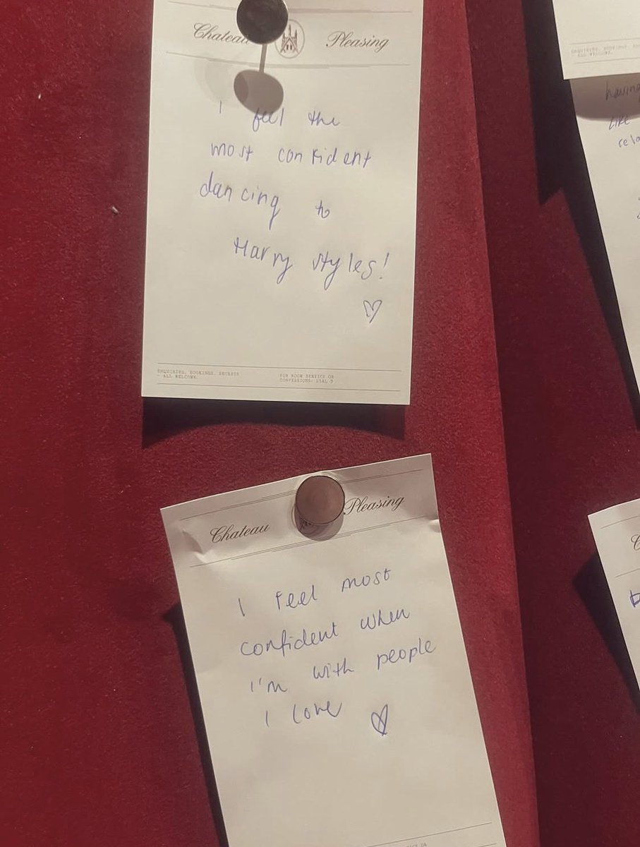 Harry_StylesUp's tweet image. All the post-its that were attached to a wall during the Pleasing Pleasure Shop. #HarryStyles
