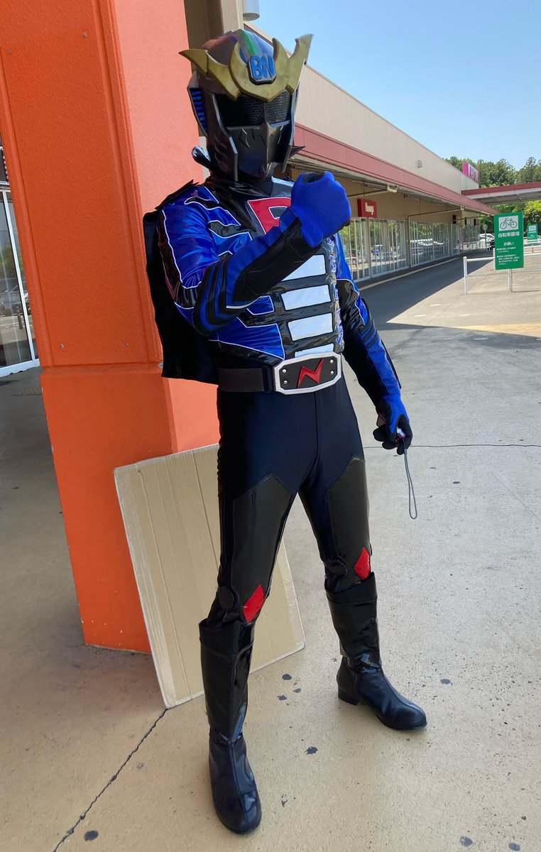 nasurise's tweet image. おはようございますー☀️
ブラック様ー☀️