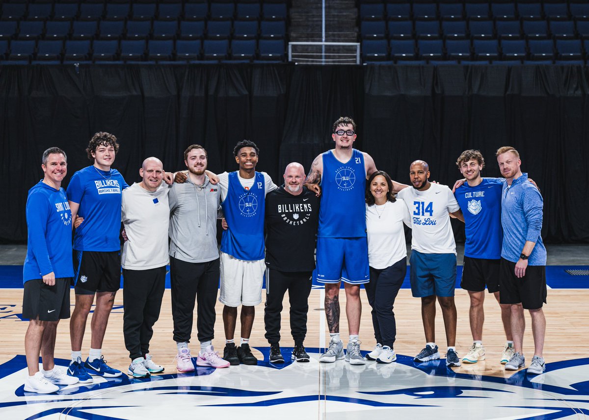 JoshSchertzSLU's tweet image. Relationships are the holy grail in coaching and in life. Everyone in this picture impacted my time and the program at🌳🏀in an incredibly positive way, no one more so than my guy Julian Larry. As good a winner and teammate as I’ve ever coached, excited for his next chapter!!