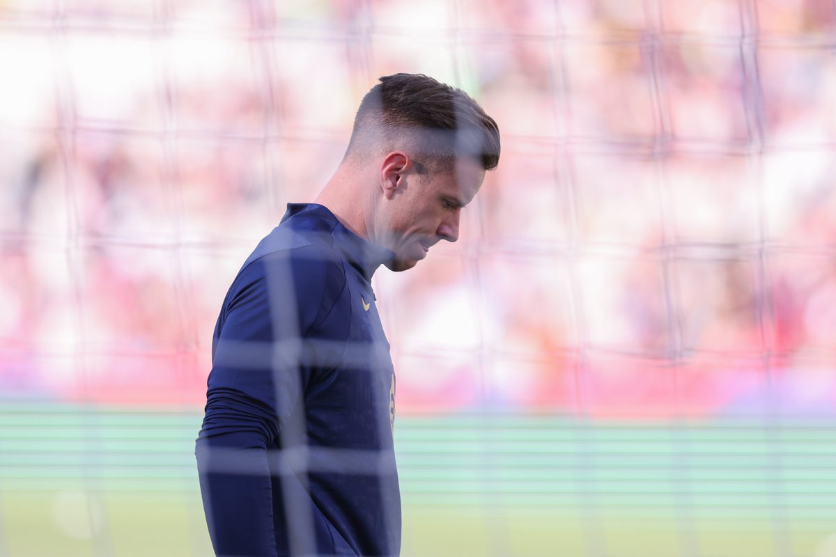 OnzeTv3's tweet image. 🔥 POLS TER STEGEN-BARÇA
⏰ 23h @esport3
🎙️ @Jordiramos
🗣️ Tertúlia amb @jordimartiras, @DavidIbanez5, @irismiquelc i @santiovalle
🚨 I a més, 𝗘𝗹 𝗖𝗼𝗹𝗲𝗴𝗶𝗮𝗱𝗼 @JoanFabregas i la Clau d'@alexdelmas10
#OnzeE3
▶️ som3cat.video/Onze