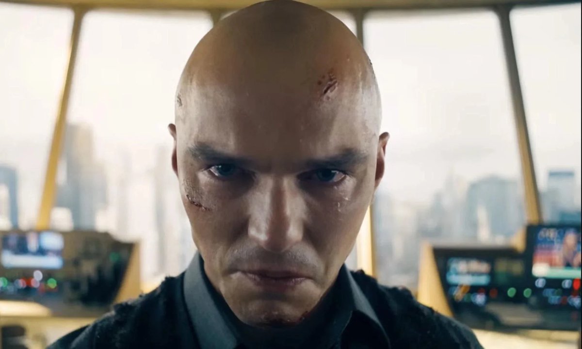 rumpleholmes's tweet image. I want Vox to be a Lex Luthor type of villain:
Incredibly successful business man, built his empire through half truths/ half lies. Obsessed to the point of insanity; he has his henchmen, but if he can get his own hands dirty he WILL.