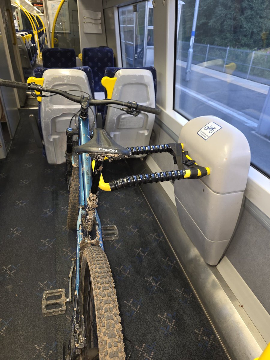 Hi <a href="/ScotRail/">ScotRail</a> #mountainbiking #mtb is really popular in #Scotland. It's great to take your bike on the train, but it would be even greater  if we could also fit mountain bikes into the spaces for bikes 🙂👍 (when the carriages are next redesigned).