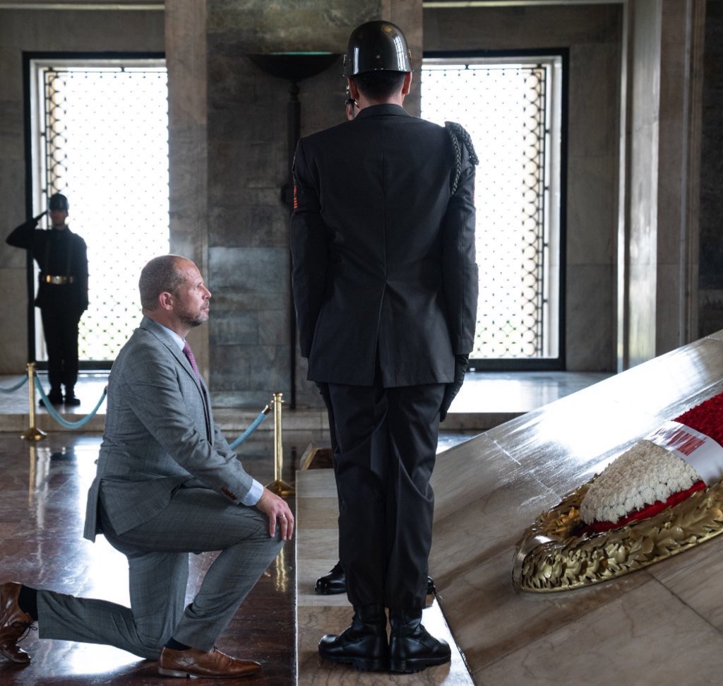 #SONDAKİKA Belçika Savunma Bakanı Theo Francken:

"Atatürk, Türk halkına güvenli sınırlar, modern bir laik anayasa ve hukukun üstünlüğünü sağlayan büyük bir devlet adamıydı."