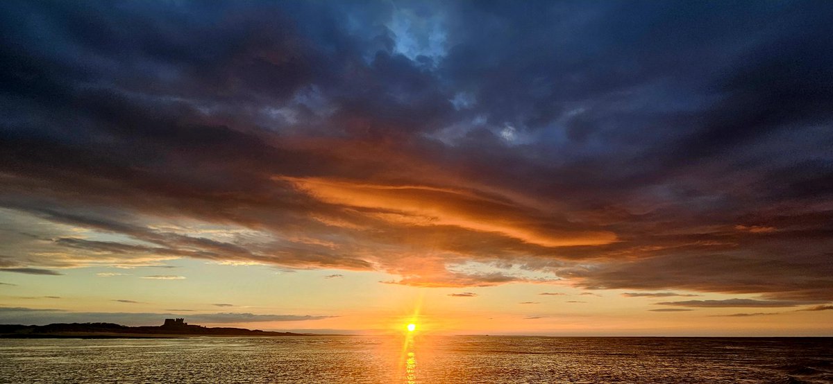 Andrew Douglas (@thefarnes) on Twitter photo Great end to the day on our Sunset Cruise this evening. Love Northumberland <a href="/NorthEastTweets/">North East Tweets</a> Great end to the day on our Sunset Cruise this evening. Love Northumberland <a href="/NorthEastTweets/">North East Tweets</a>