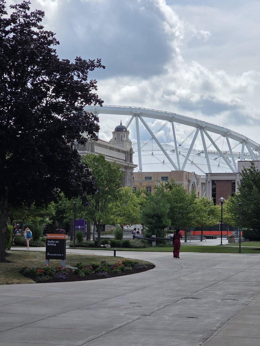 EngineeringSU's tweet image. Quiet summer days. #SyracuseU 🍊