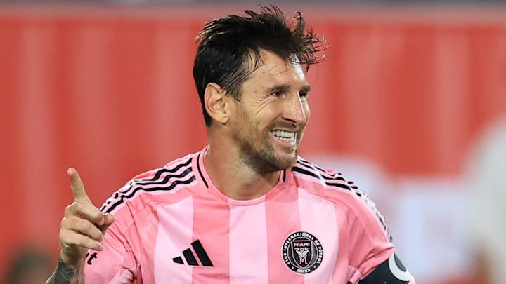 MundoAlbicelest's tweet image. Lionel Messi suspended for Inter Miami for missing MLS All Star game. mundoalbiceleste.com/2025/07/25/lio…
