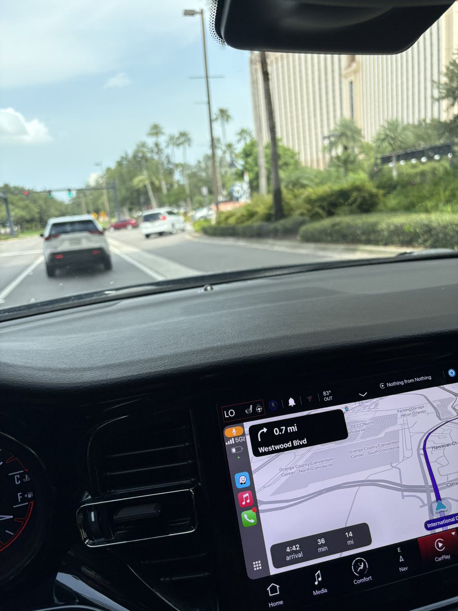 DevaronPerry's tweet image. Vacation time. Orlando is always cool with me.