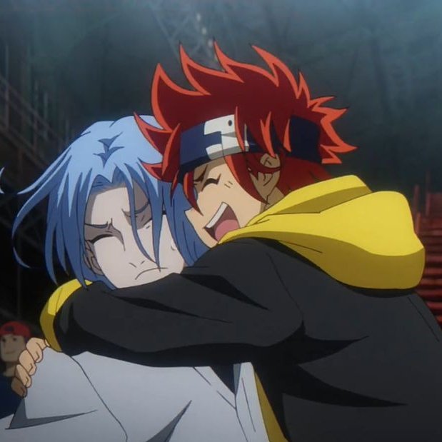 móni ★ tweet media