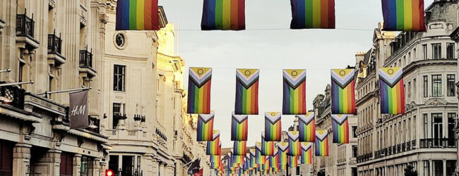 DirtyHarry_tv's tweet image. Neutralitätspflicht: Britisches Gericht stoppt Gender-Wahn bei der Polizei
Ein wegweisendes Urteil des britischen High Court: uniformierte Polizeibeamte dürfen keine ideologischen Positionen vertreten – und sich deshalb künftig auch nicht mehr an öffentlichen…