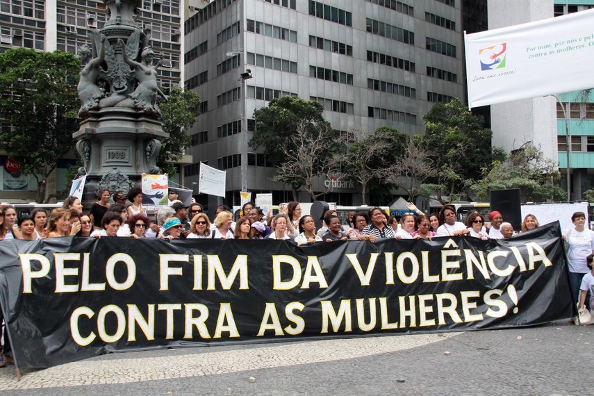 SenadoFederal's tweet image. Desarmamento, acolhimento e penas: Senado tem novos projetos de proteção à mulher www12.senado.leg.br/noticias/mater…