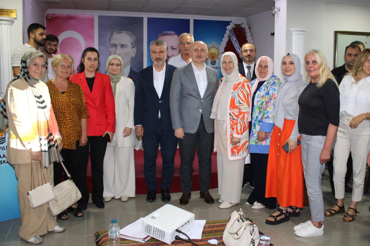 akaraismailoglu's tweet image. Akçaabat İlçe Danışma Toplantımızı AK Davamızın fedakar, azimli ve ilkeli kadroları ile birlikte gerçekleştirdik.
Cumhurbaşkanımız Sn. @RTErdogan’ın güçlü liderliğinde; yerelden genele, Türkiye’den tüm mazlum coğrafyalara kadar “önce insan” anlayışıyla çalışmaya, değer üretmeye…