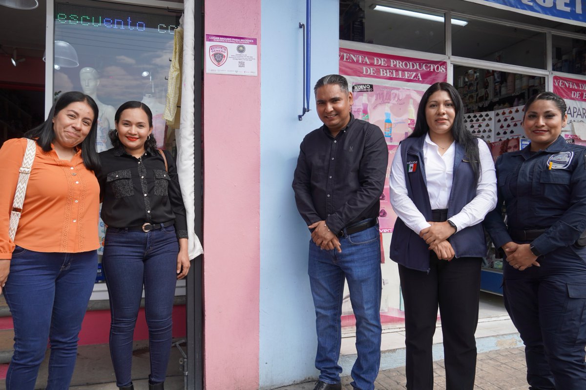 Refrenda Santos Tavarez estrategia de seguridad para mujeres

📍 Inauguran cinco módulos de seguridad “Lugar Seguro para Mujeres”

“Hoy reafirmamos que la seguridad de las mujeres no es un tema opcional, es una prioridad. Estos módulos son un paso firme para brindar protección