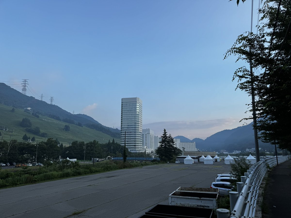 EbisuSWDevStd's tweet image. フジロック Day2!!

今日も爽やかな朝

すでに疲労はMax!!

#フジロック