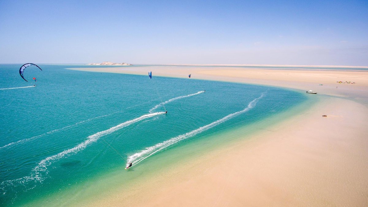 MoorishMovement's tweet image. Des scènes du film « The Odyssey » de Christopher Nolan ont été tournées sur la dune blanche et la lagune de Dakhla dans le sud marocain.
Ça promet ! 🇲🇦