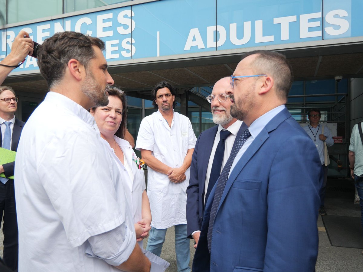 Prefet64's tweet image. 🇫🇷 #Santé | Déplacement de Yannick NEUDER, ministre chargé de la Santé et de l’Accès aux soins
📍Le ministre a rencontré les élus et les professionnels de santé mobilisés pour défendre la permanence des soins et la continuité des urgences à Saint Jean de Luz.
Le ministre s'est…