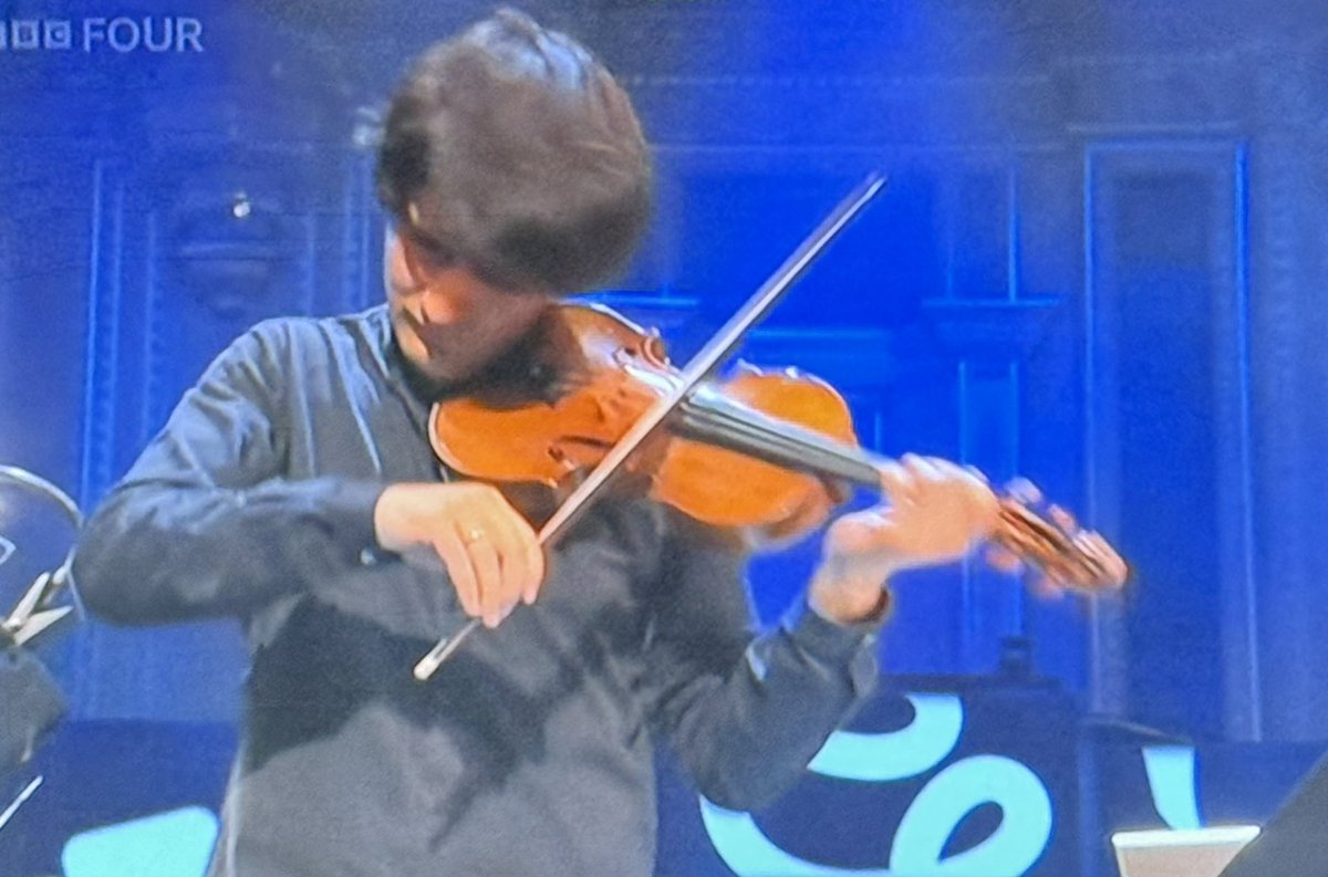 Totally speechless… an incredible performance from Théotime Langlois <a href="/bbcproms/">BBC Proms</a> 👏 Bach, Vivaldi &amp; others to die for - WOW!!! 🎶😮 #bbcproms