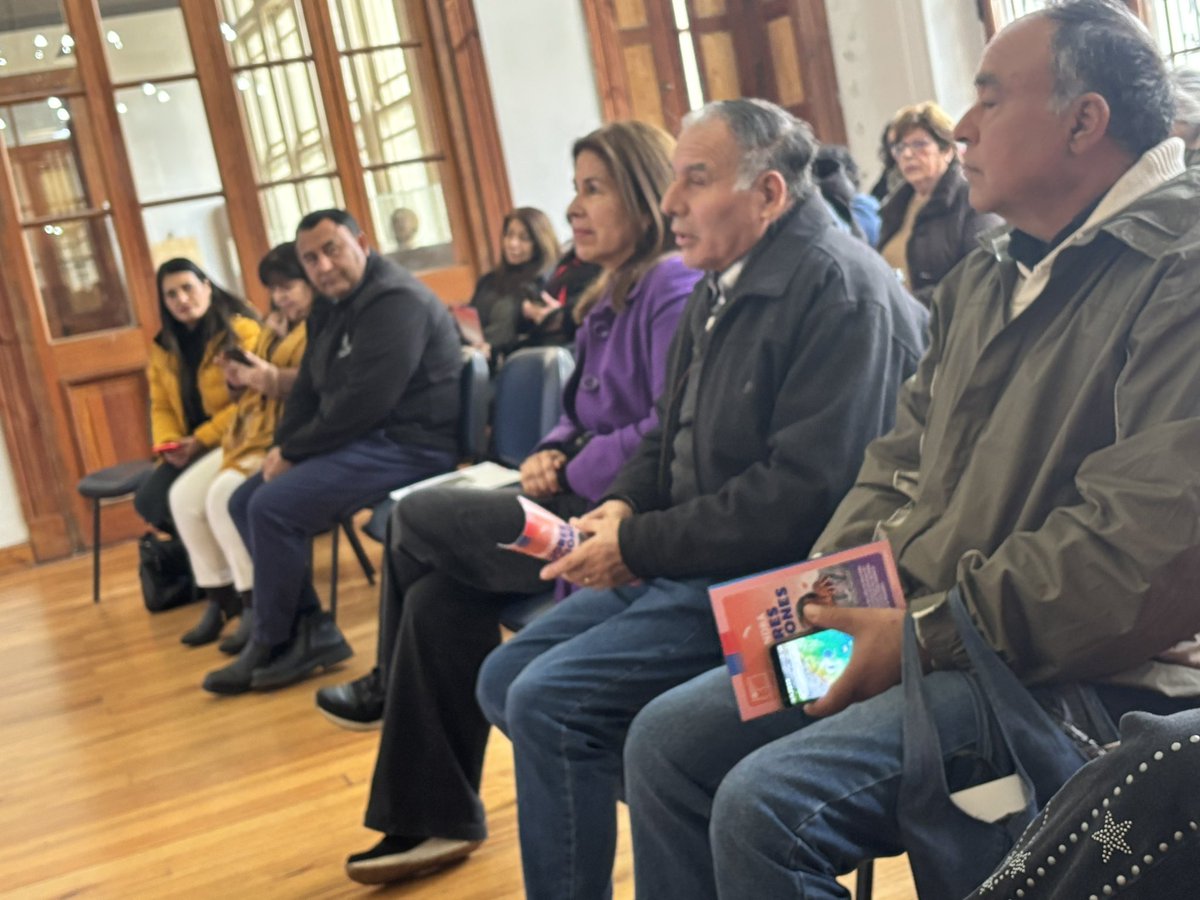 Desde la presencia de nuestra Coordinadora regional de #Senama KARIN ORTIZ CEPEDA Participamos en la capacitación de reforma de pensiones impartida el día de hoy por el Seremi del Trabajo JAIME CHAMORRO a las personas mayores y equipos de la comuna de #Nancagua