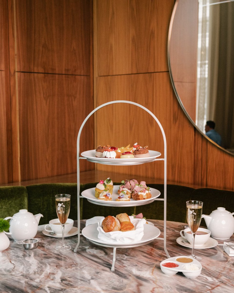 Four Seasons Hotel Toronto tweet media